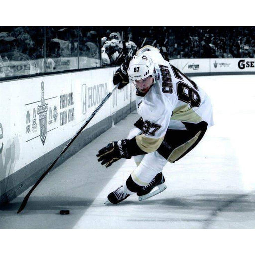 Sidney Crosby Close Up in White Skating Horizontal Unsigned 8x10 Photo
