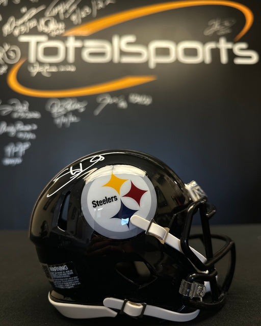 Facebook Auction: DeShon Elliott Autographed Speed Mini Helmet