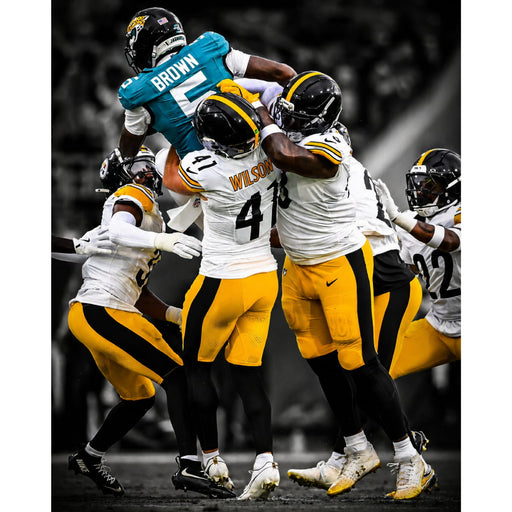 Pre-Sale: Payton Wilson Signed Spotlight vs Jaguars 8x10 Photo