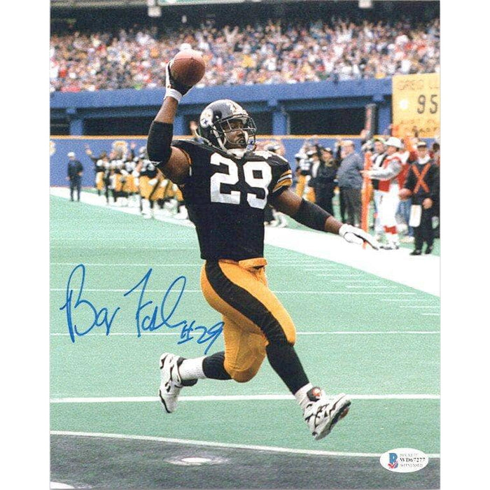 Barry Foster Signed Scoring In Black (Vertical) 8X10 Photo