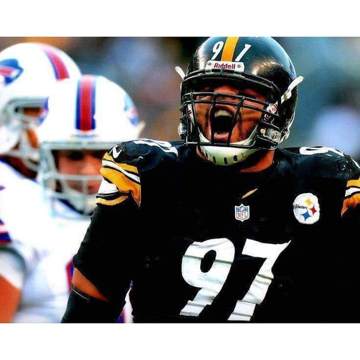 Cameron Heyward Yelling Close Up In Black Unsigned 16X20 Photo