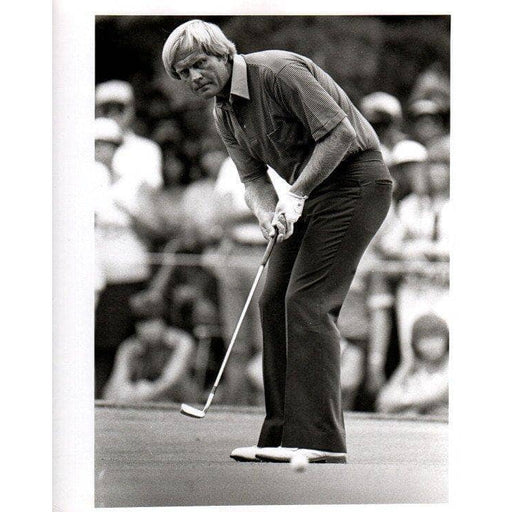 Jack Nicklaus Putting In Solid Pants, Facing Forward Unsigned Old Time Photo
