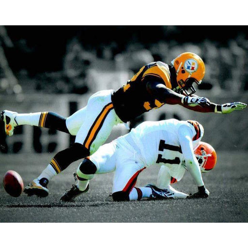 James Harrison Hitting Browns Player Spotlight Unsigned 8x10 Photo