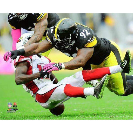 James Harrison In Black Tackling Cardinals Unsigned 8X10 Photo