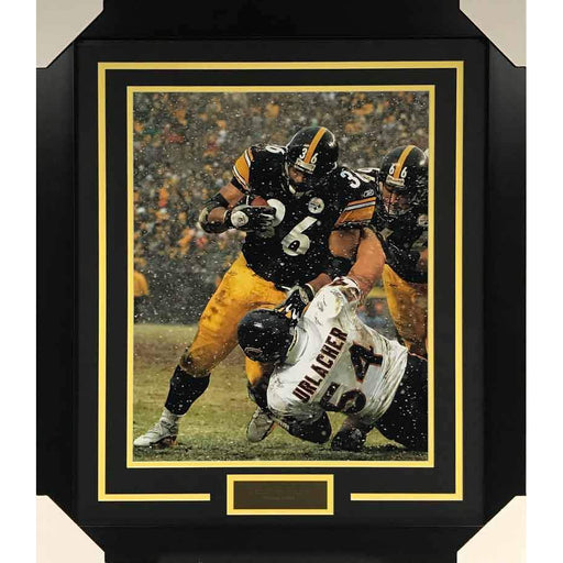 Jerome Bettis Over Urlacher UNSIGNED 16x20 Photo - Professionally Framed