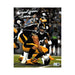 Kendrick Green Signed Pointing in Squat 8x10 Photo (White Ink)