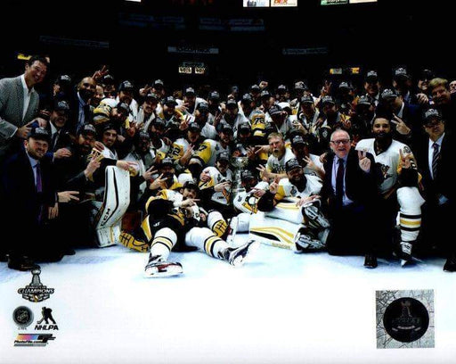 Penguins 2017 Sc Champs Group Photo Unsigned Licensed 8X10 Photo