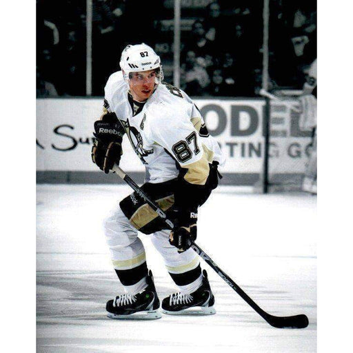 Sidney Crosby Pittsburgh Penguins Fanatics Authentic Unsigned Black Jersey Skating Spotlight Photograph