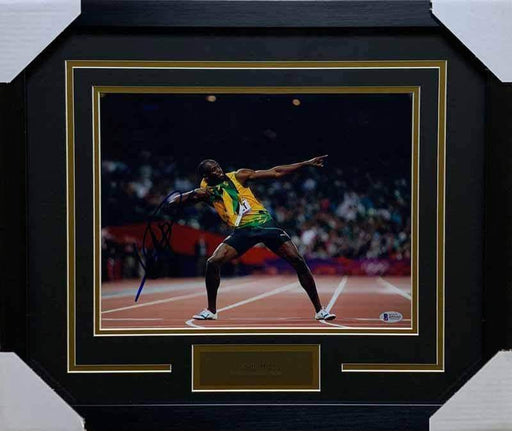 Usain Bolt Autographed 11x14 Double Point (Black Mat) - Professionally Framed