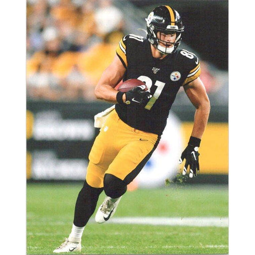 Zach Gentry Running with Football in Black Unsigned 8X10 Photo