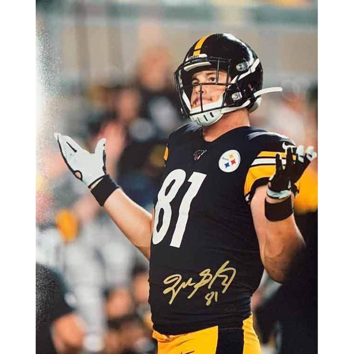 Zach Gentry Signed Shrugging Shoulders 8x10 Photo